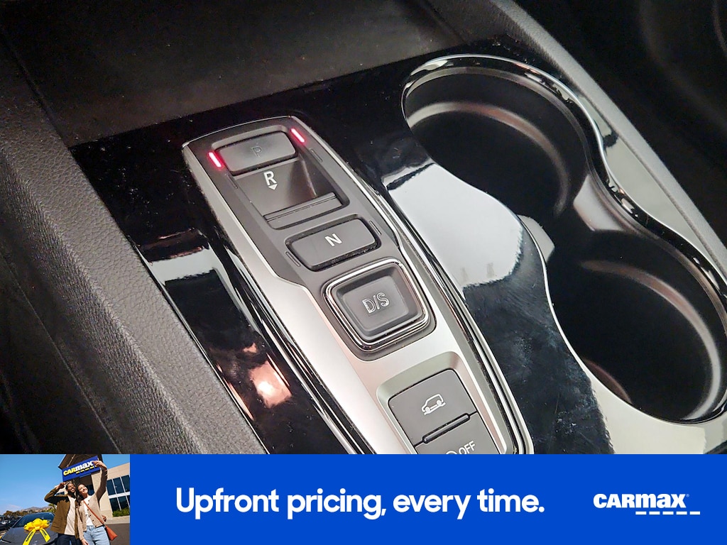 2018 Honda Pilot Touring Image 20 of 24