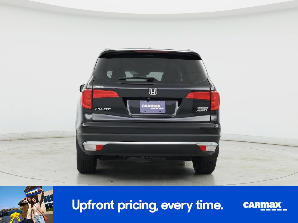 2018 Honda Pilot Touring Image 5 of 24