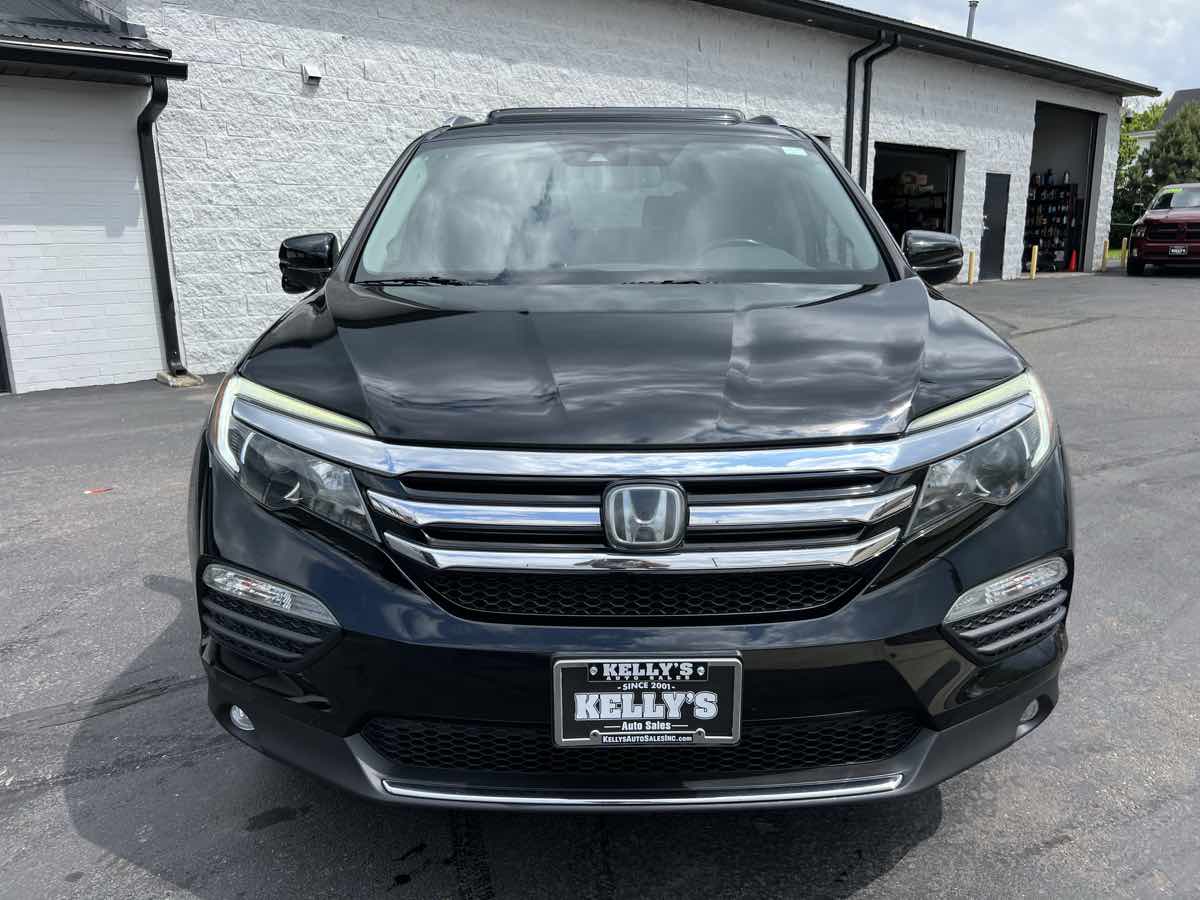 Vehicle image 3 of 30