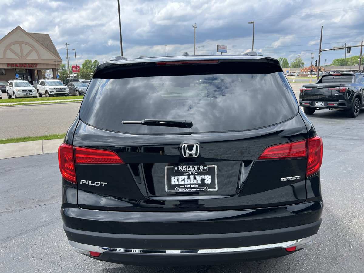 Vehicle image 6 of 30
