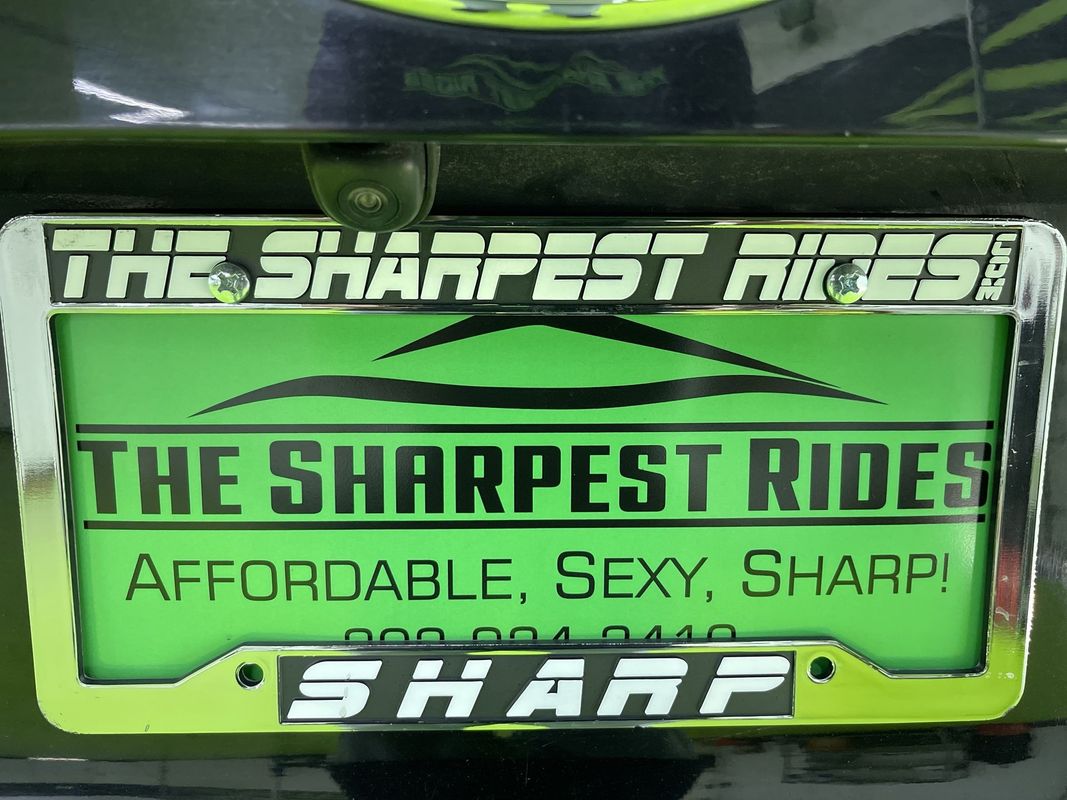 Vehicle image 11 of 17