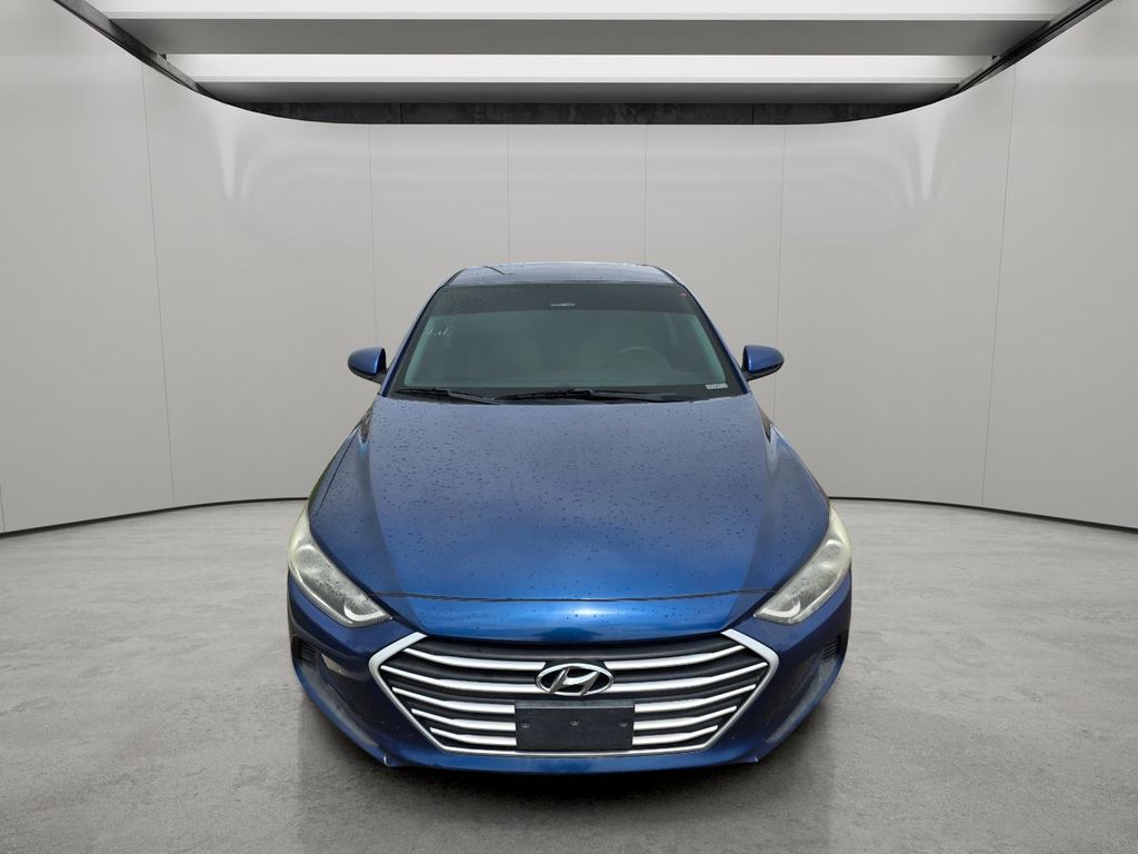 2018 Hyundai Elantra SEL Image 2 of 27