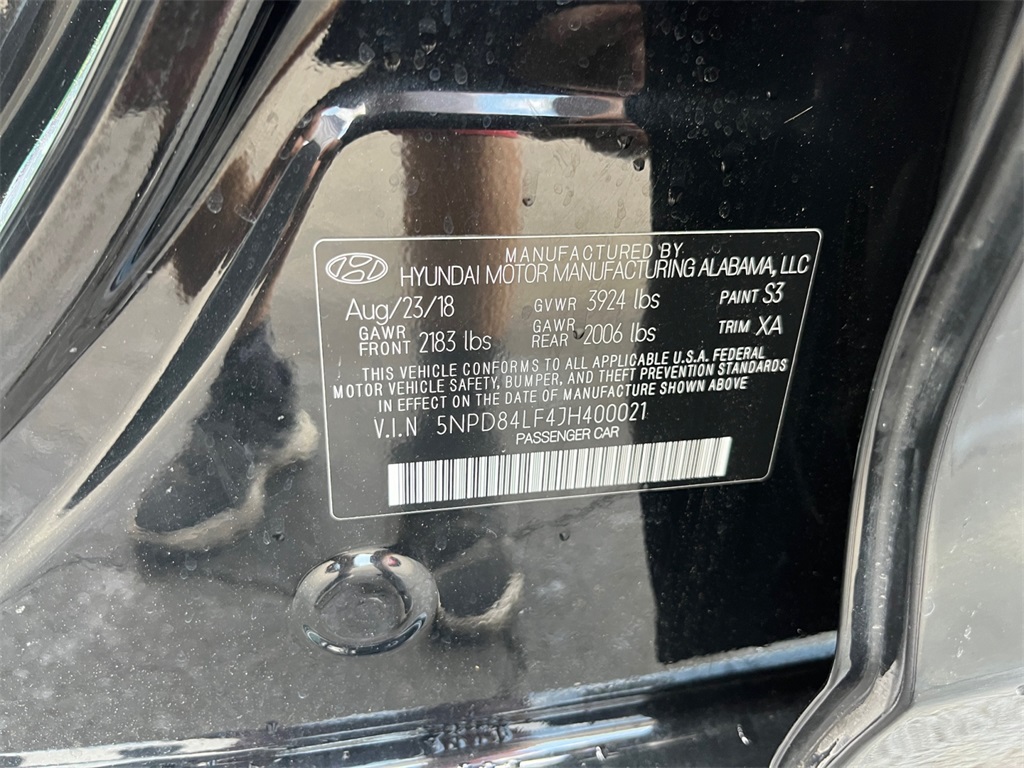 Vehicle image 28 of 34