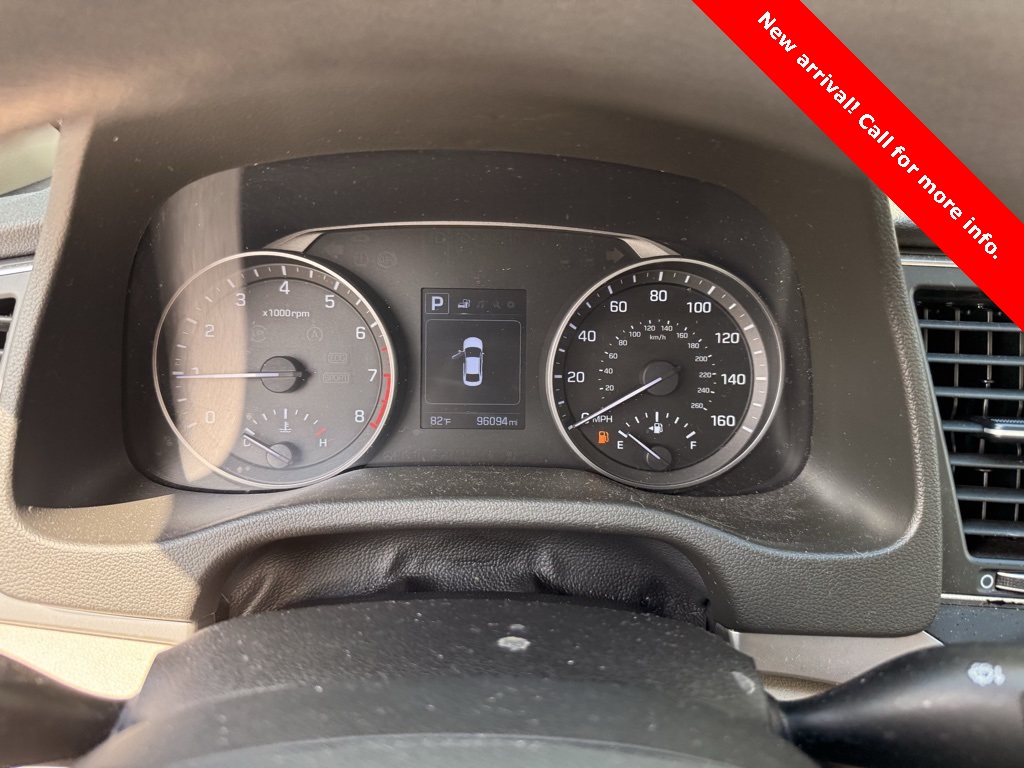 Vehicle image 5 of 8