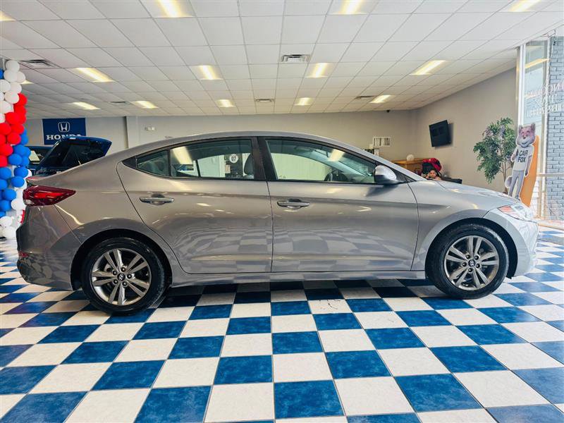 Vehicle image 2 of 27