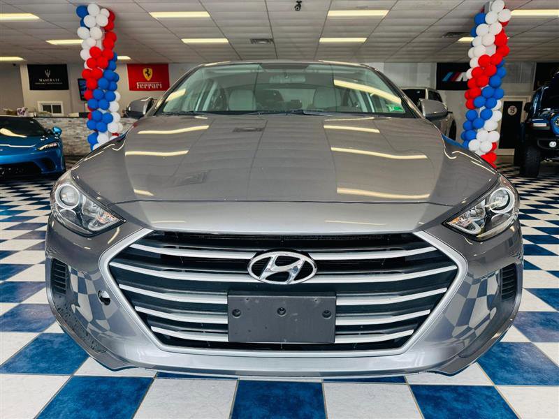Vehicle image 24 of 27