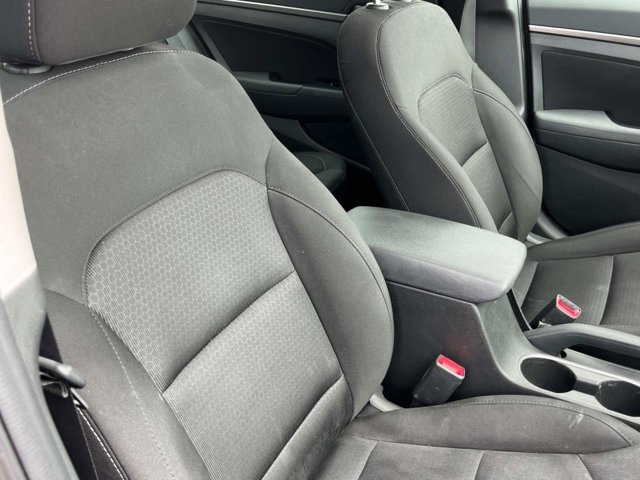 Vehicle image 11 of 43