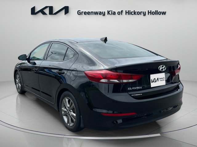 Vehicle image 8 of 43