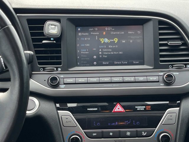 Vehicle image 20 of 43