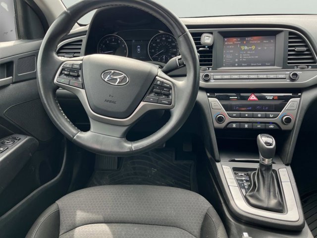 Vehicle image 16 of 43