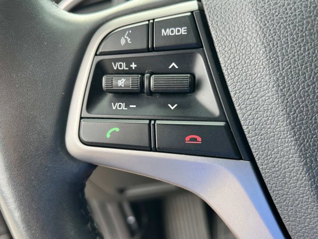Vehicle image 31 of 43