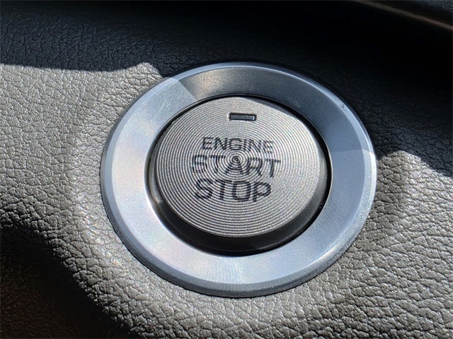 Vehicle image 36 of 38