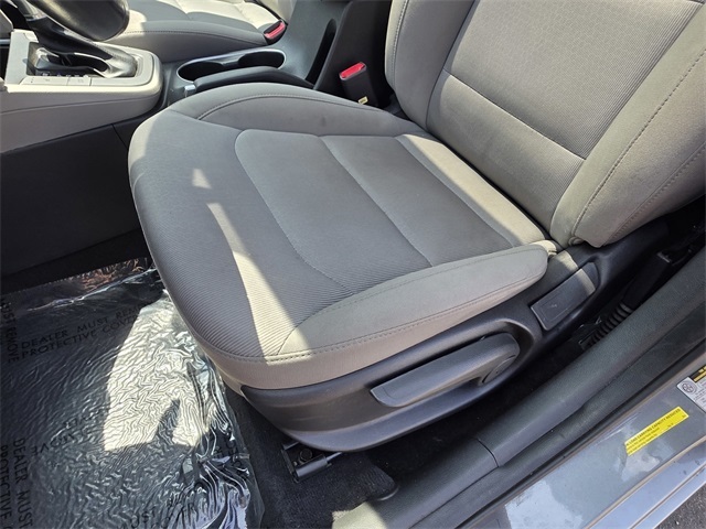 Vehicle image 15 of 38