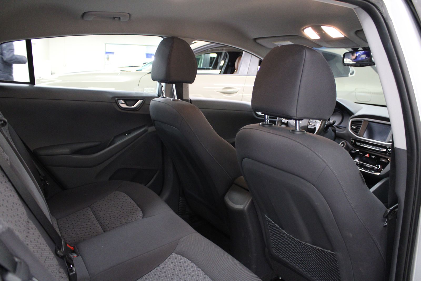 Vehicle image 19 of 35