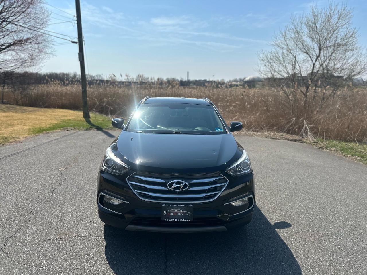 2018 Hyundai Santa Fe Sport 2.4L Image 2 of 25
