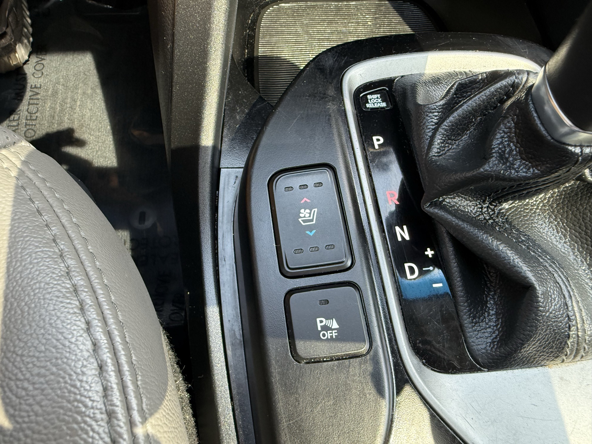 2018 Hyundai Santa Fe Sport 2.0T Ultimate Image 18 of 27