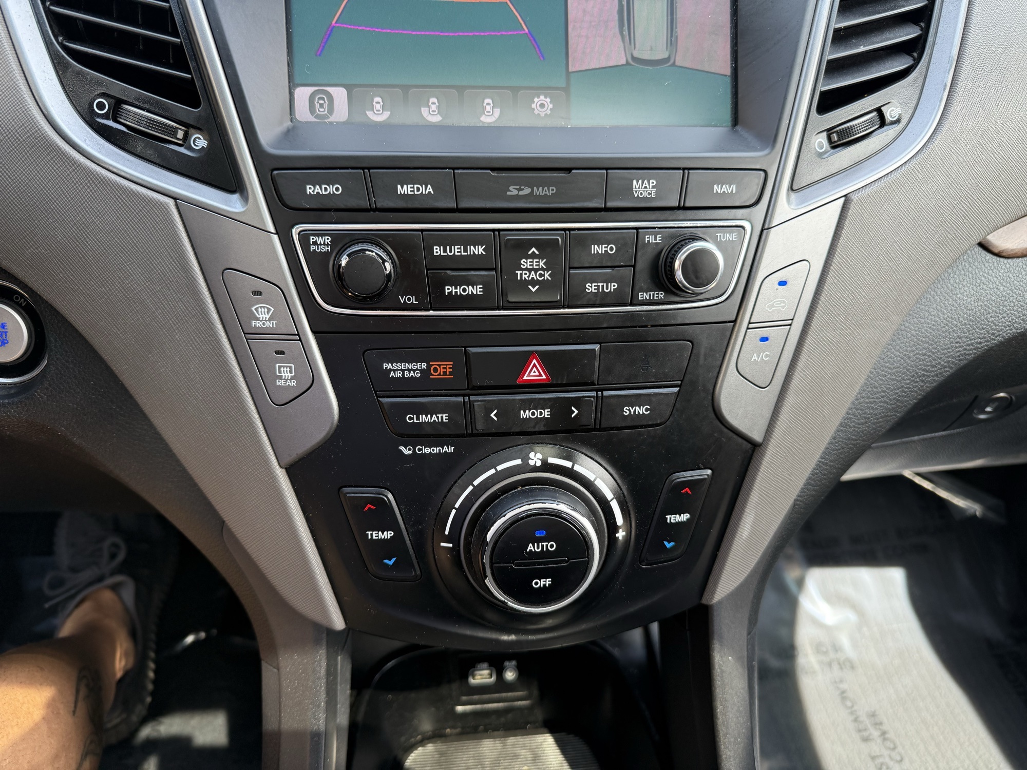 2018 Hyundai Santa Fe Sport 2.0T Ultimate Image 15 of 27