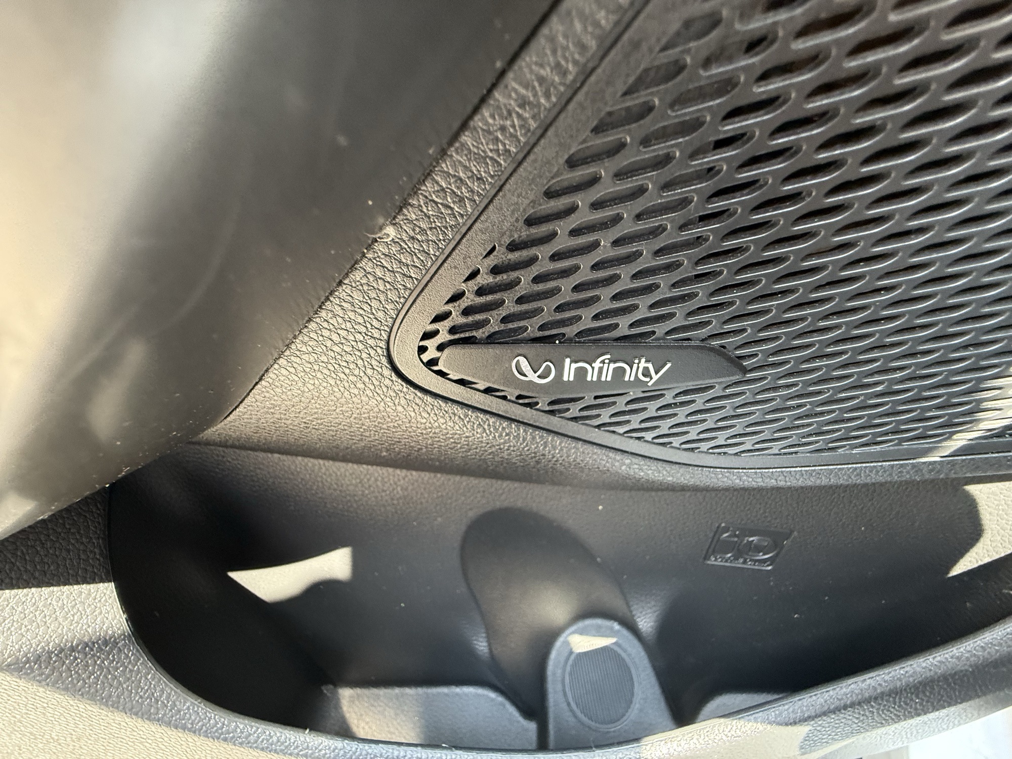 2018 Hyundai Santa Fe Sport 2.0T Ultimate Image 23 of 27