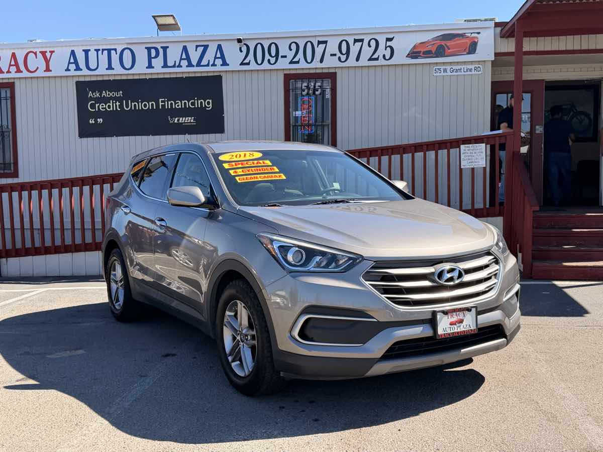 2018 Hyundai Santa Fe Sport 2.4L Image 3 of 25