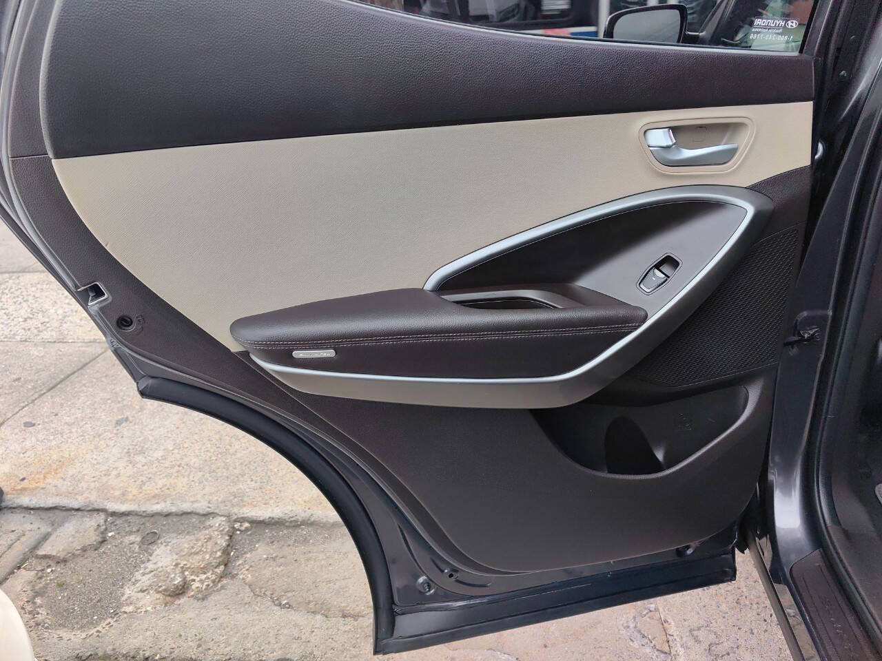 Vehicle image 16 of 36