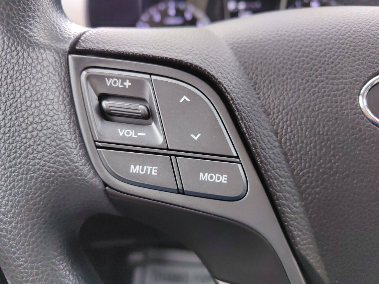 Vehicle image 24 of 36
