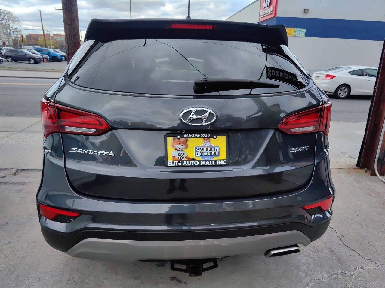 Vehicle image 10 of 36