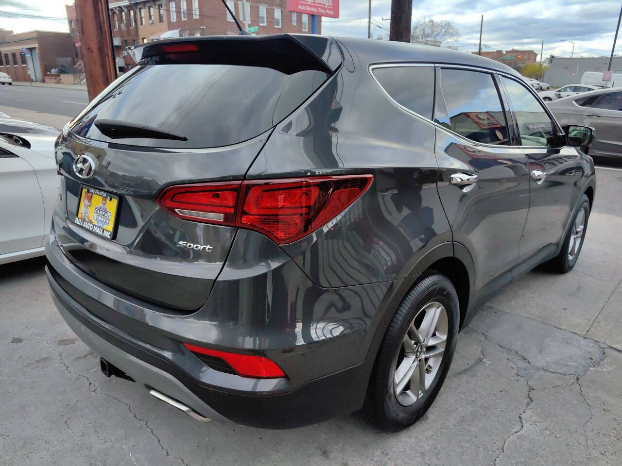Vehicle image 6 of 36