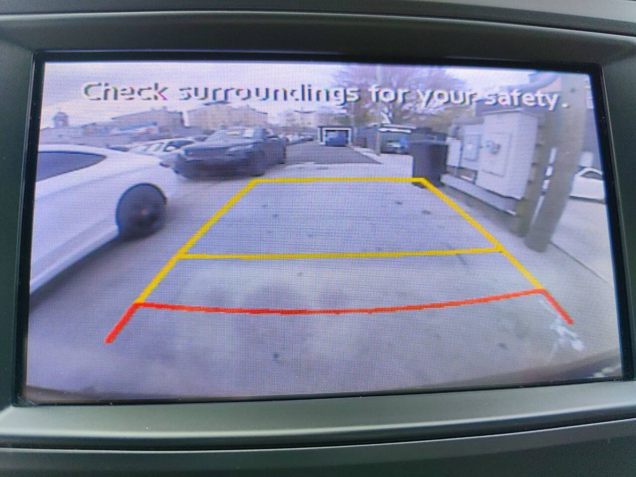 Vehicle image 33 of 36