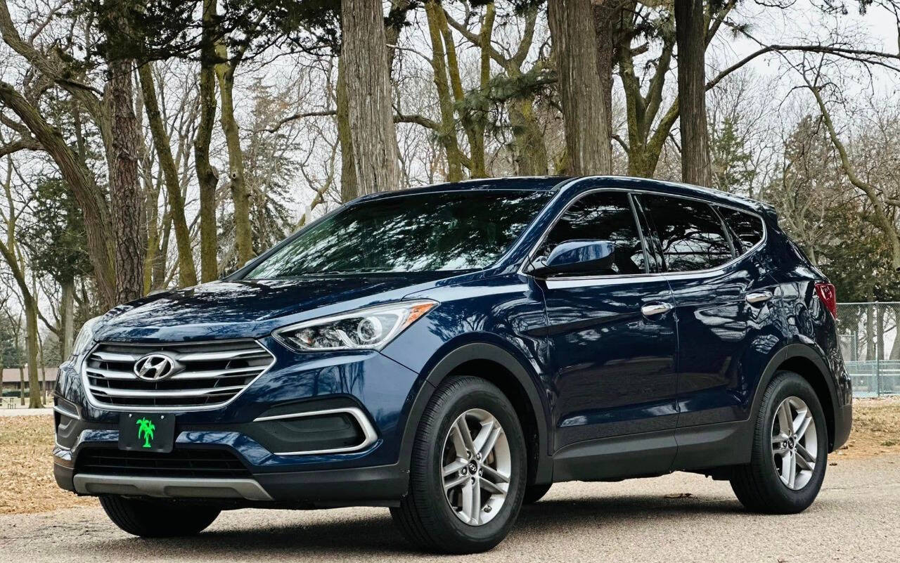 2018 Hyundai Santa Fe Sport 2.4L Image 2 of 7