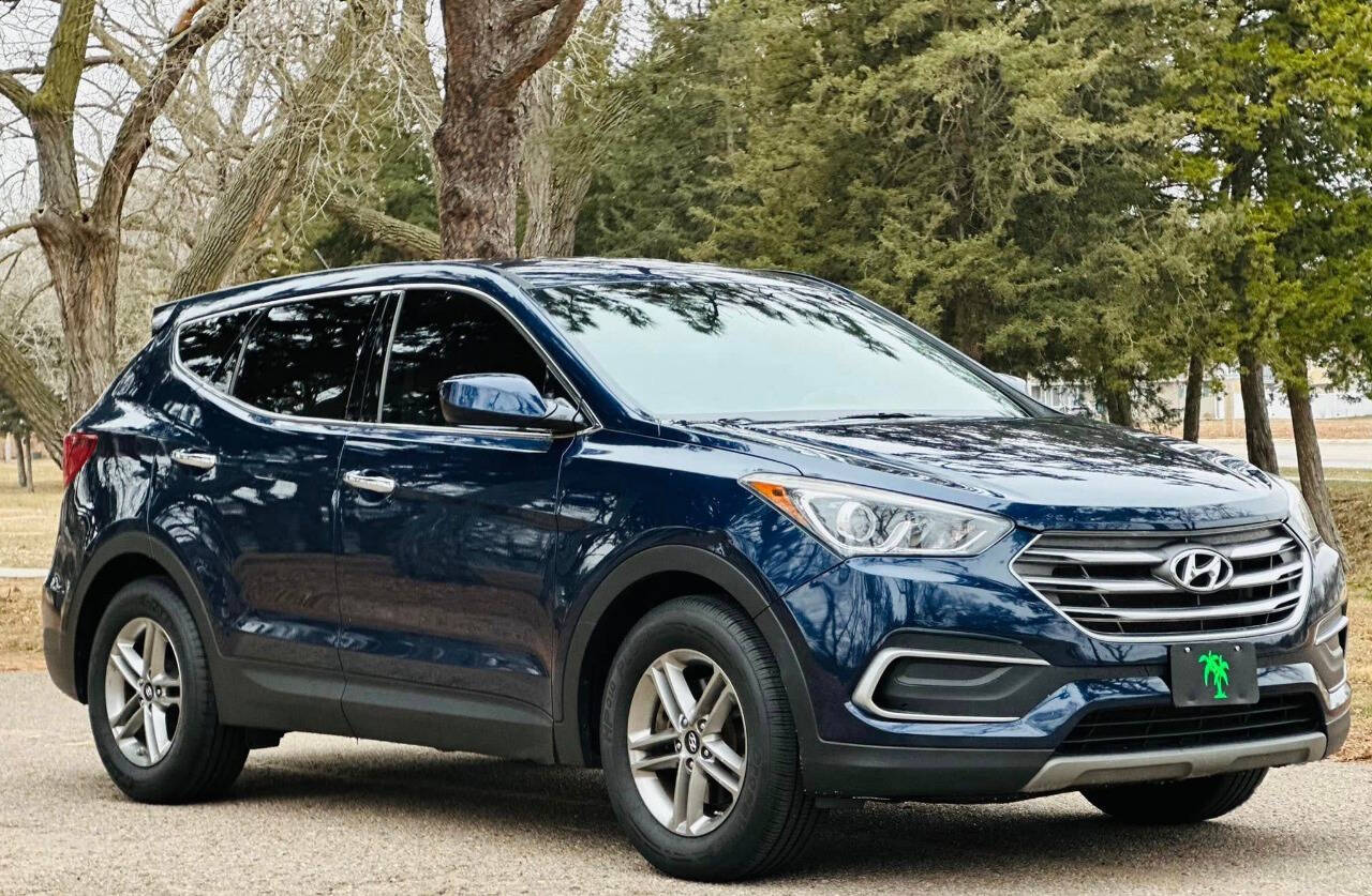 2018 Hyundai Santa Fe Sport 2.4L Image 3 of 7