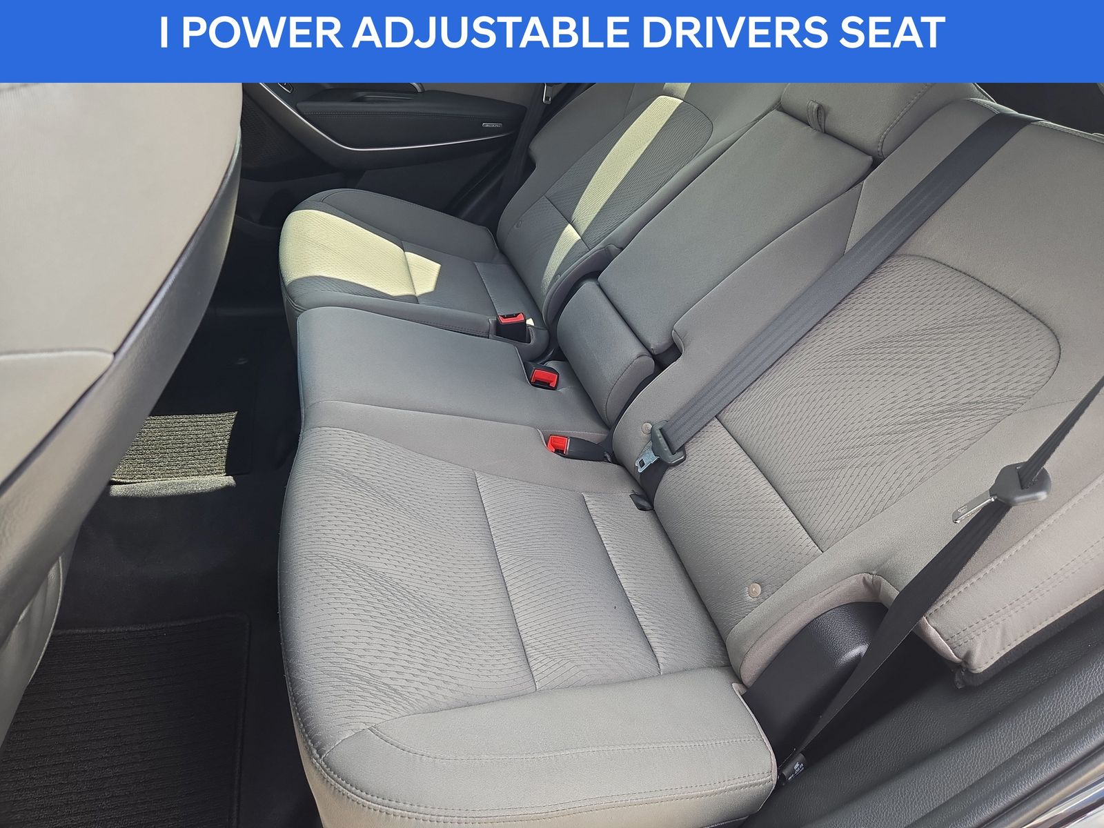 2018 Hyundai Santa Fe Sport 2.4L Image 12 of 29