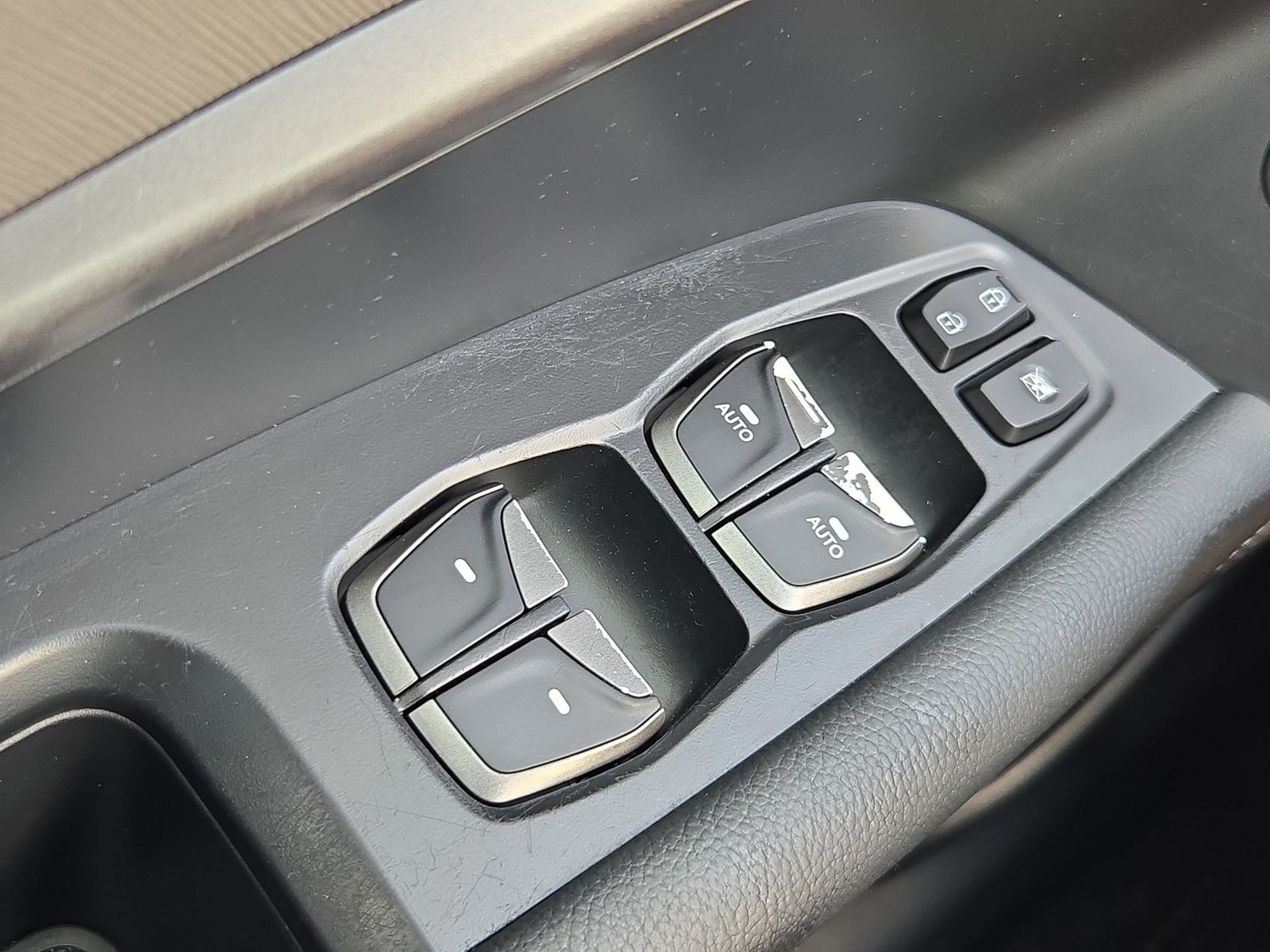 2018 Hyundai Santa Fe Sport 2.4L Image 22 of 29