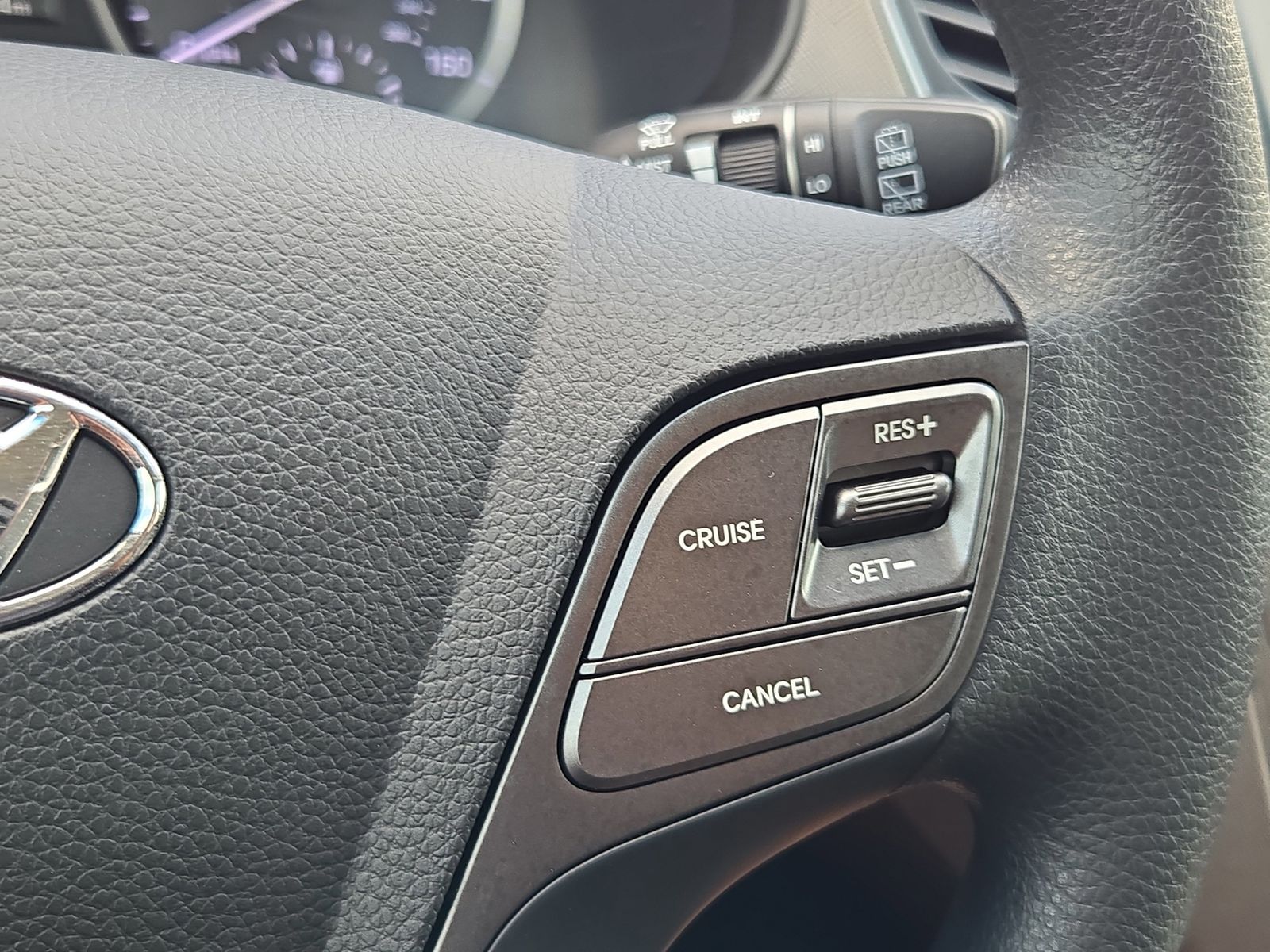 2018 Hyundai Santa Fe Sport 2.4L Image 23 of 29