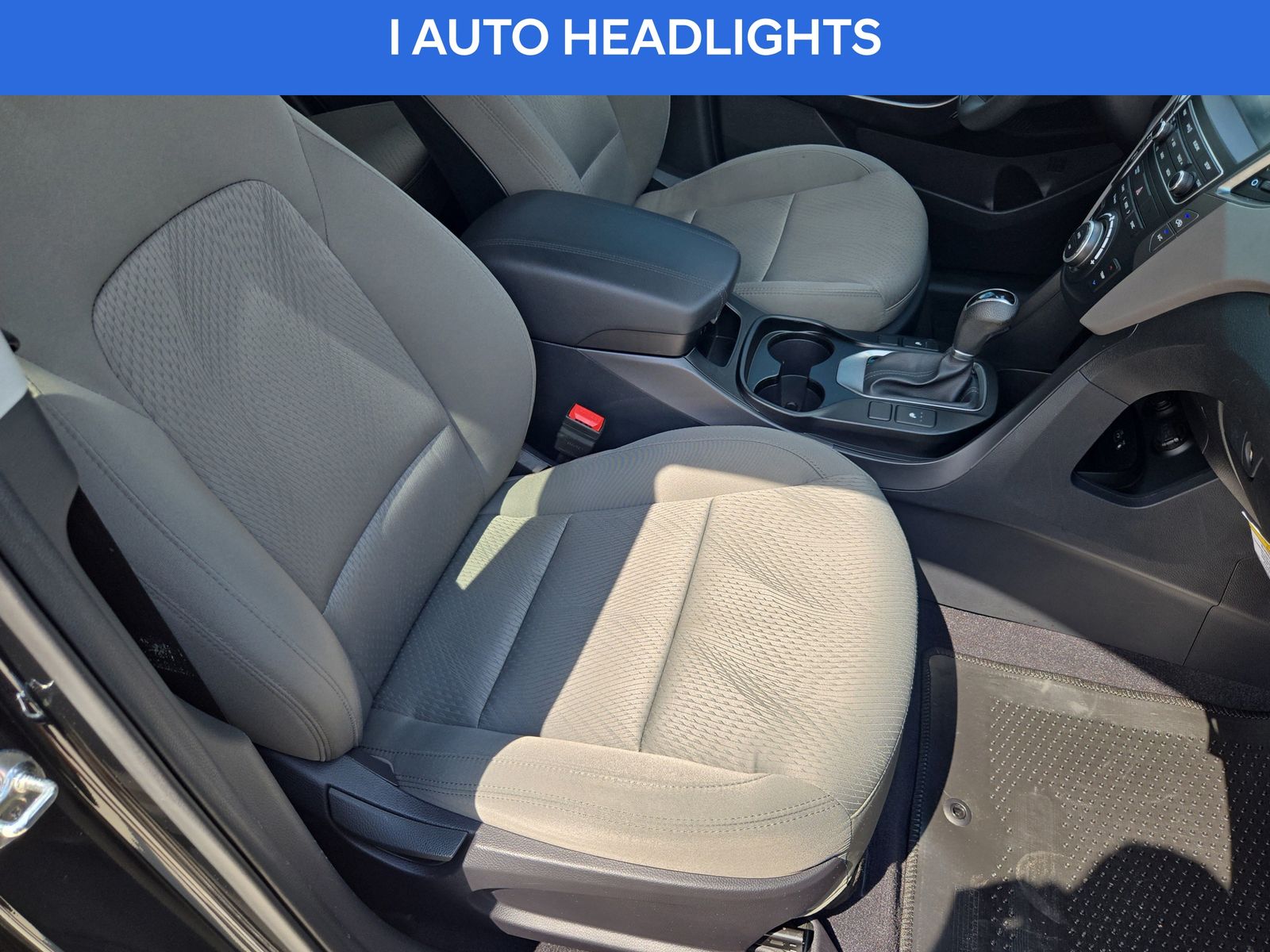 2018 Hyundai Santa Fe Sport 2.4L Image 11 of 29