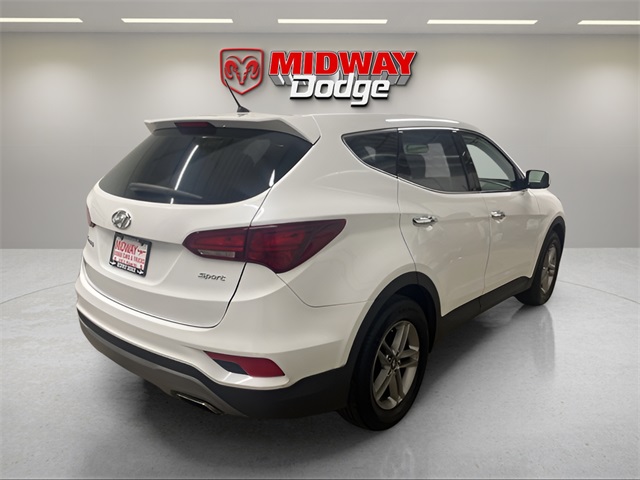 Vehicle image 4 of 25