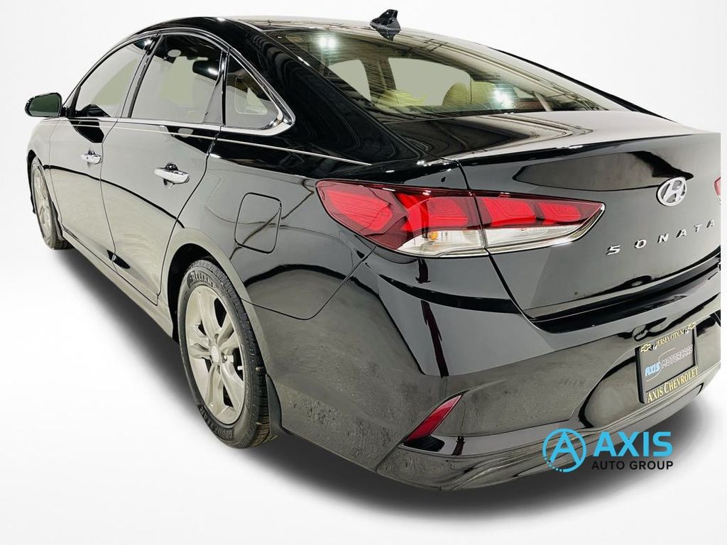 2018 Hyundai Sonata Limited Image 18 of 46