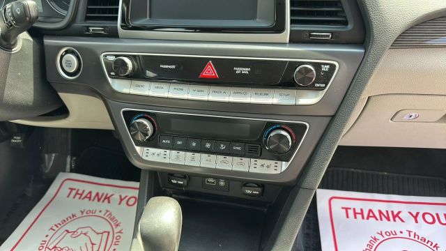 Vehicle image 17 of 17