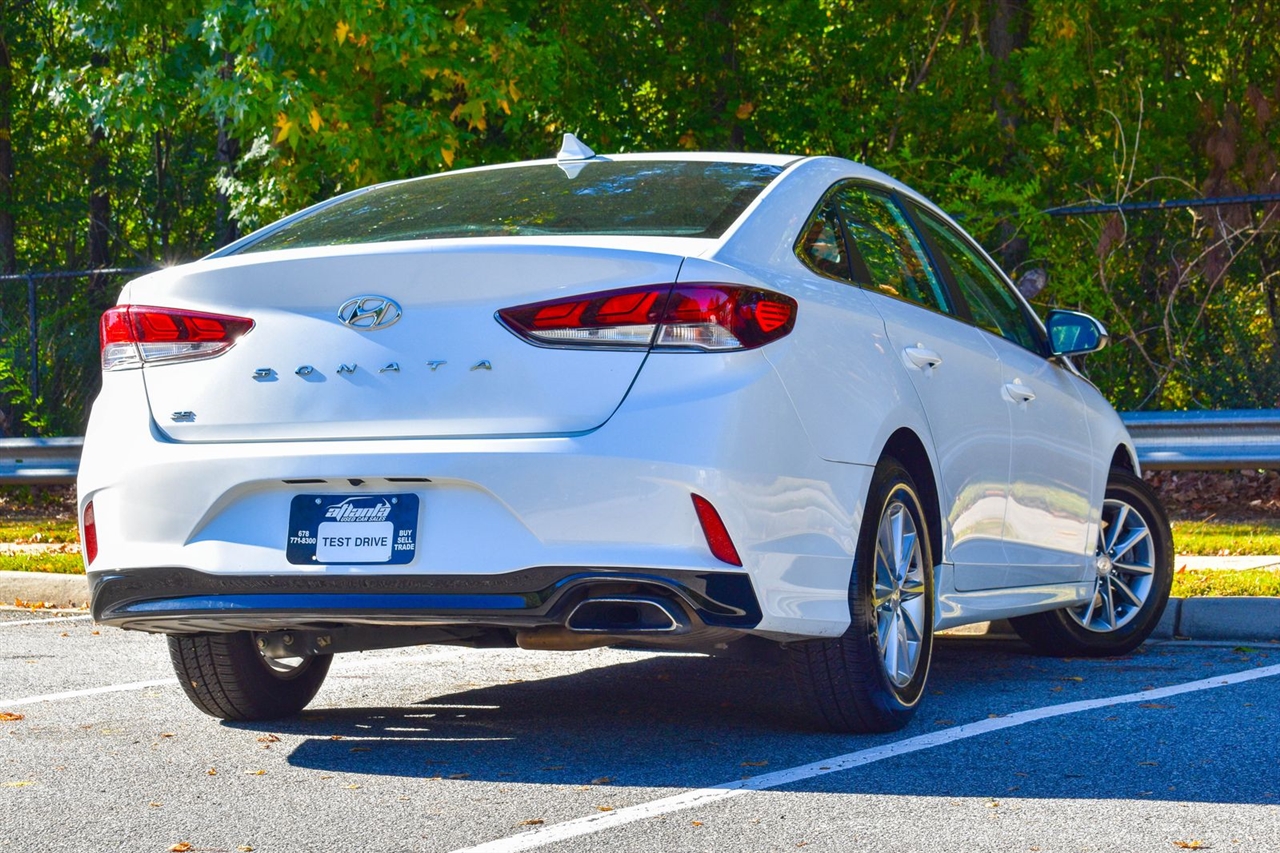 2018 Hyundai Sonata SE Image 6 of 30