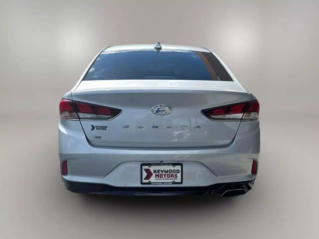 Vehicle image 5 of 25
