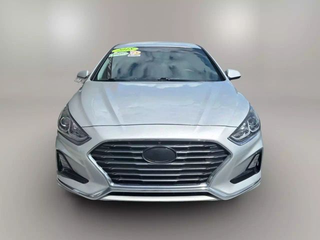 Vehicle image 2 of 25