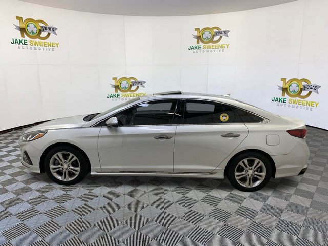 Vehicle image 2 of 29