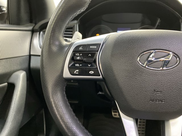 Vehicle image 14 of 29