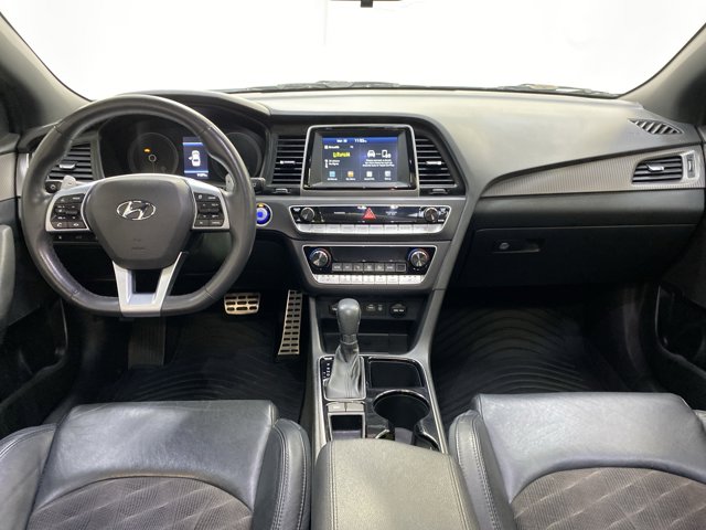 Vehicle image 12 of 29