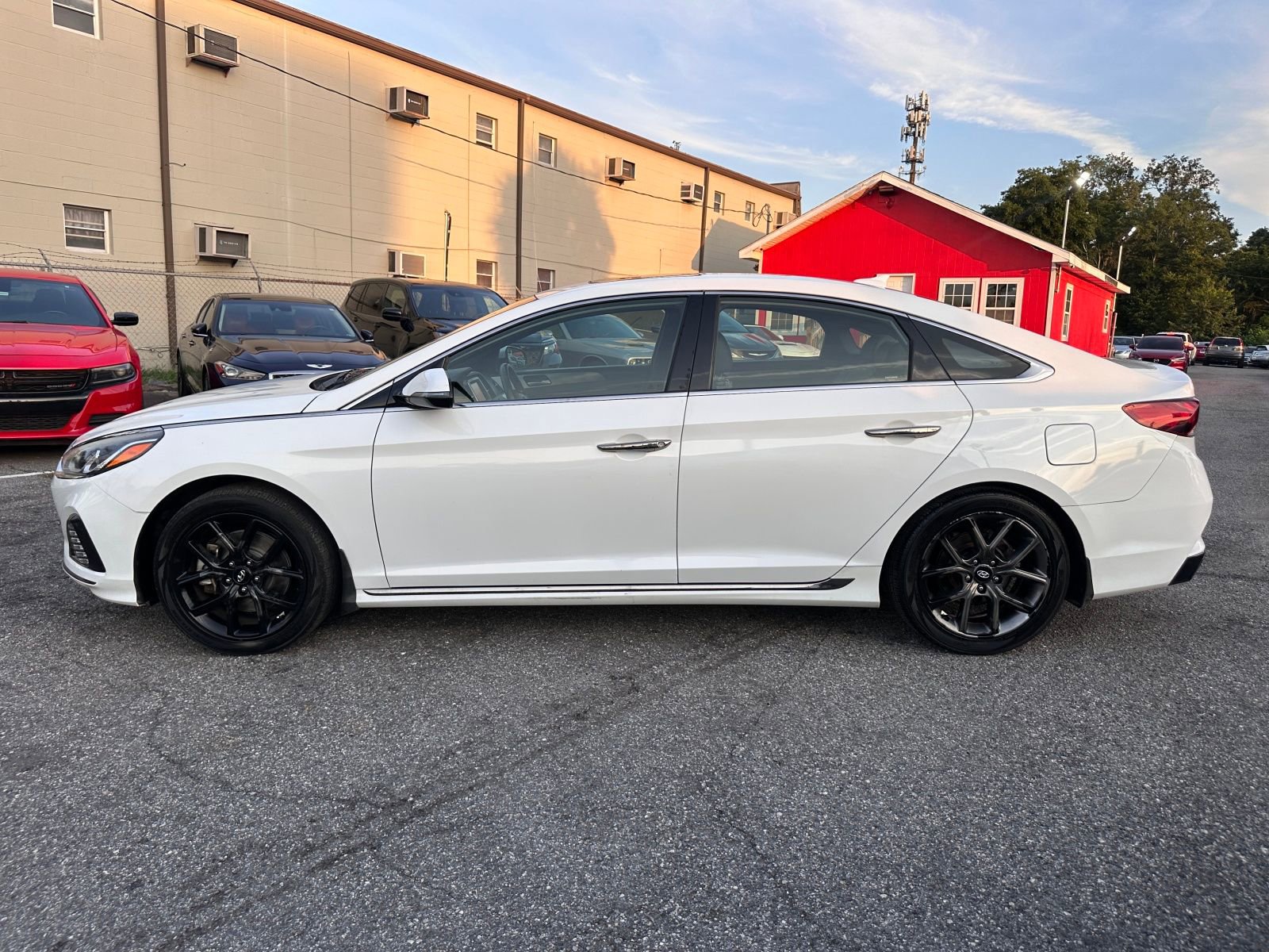 Vehicle image 8 of 21