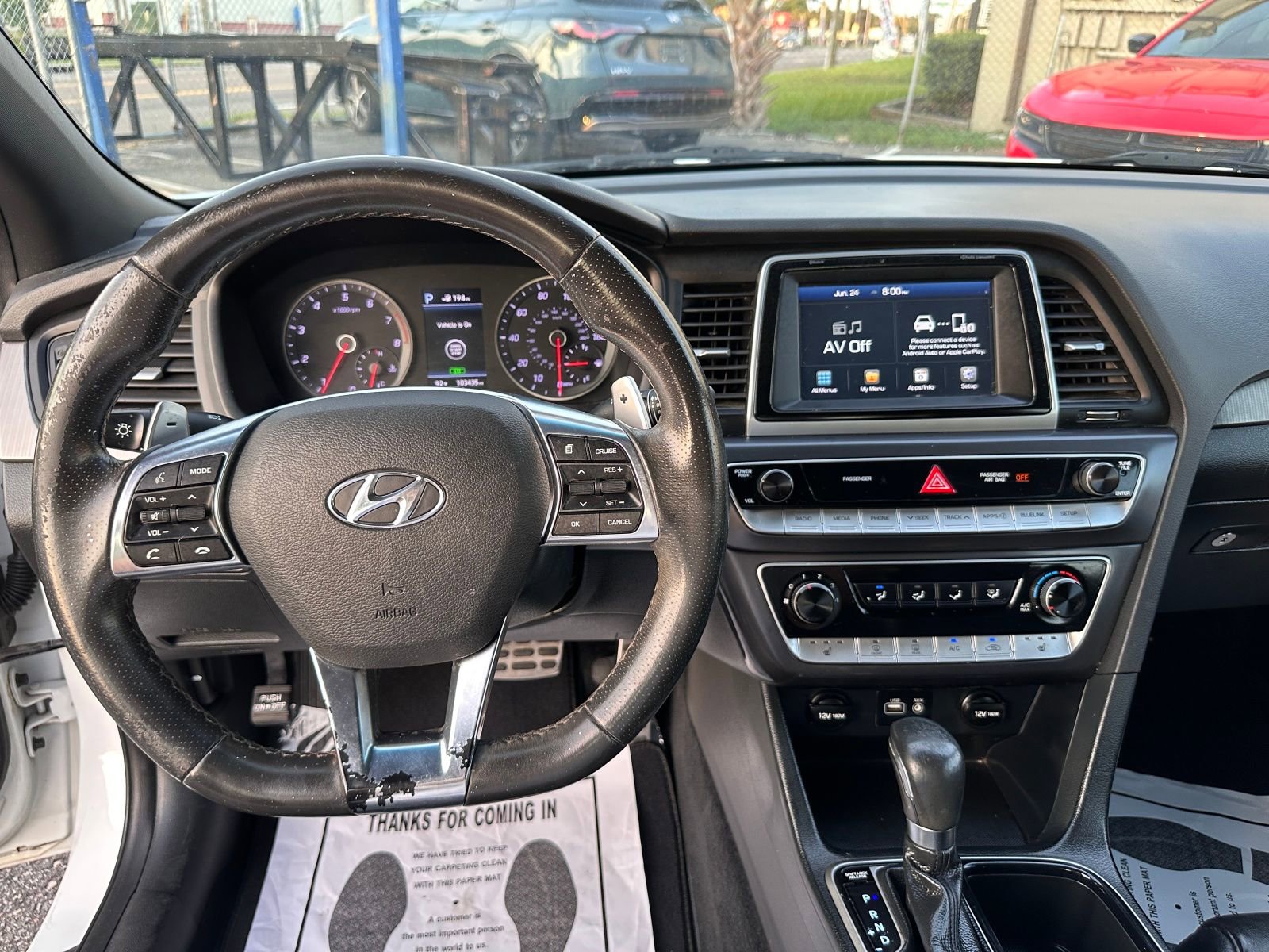 Vehicle image 16 of 21