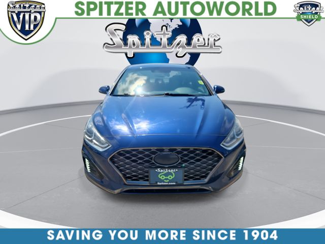2018 Hyundai Sonata Sport Image 2 of 38
