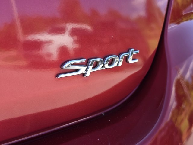 Vehicle image 8 of 27