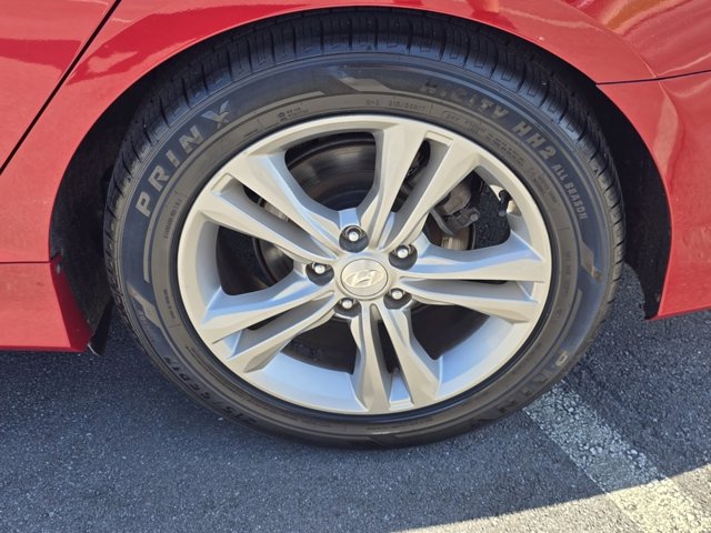 Vehicle image 9 of 27