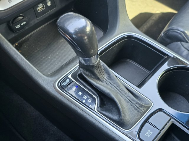 Vehicle image 26 of 27