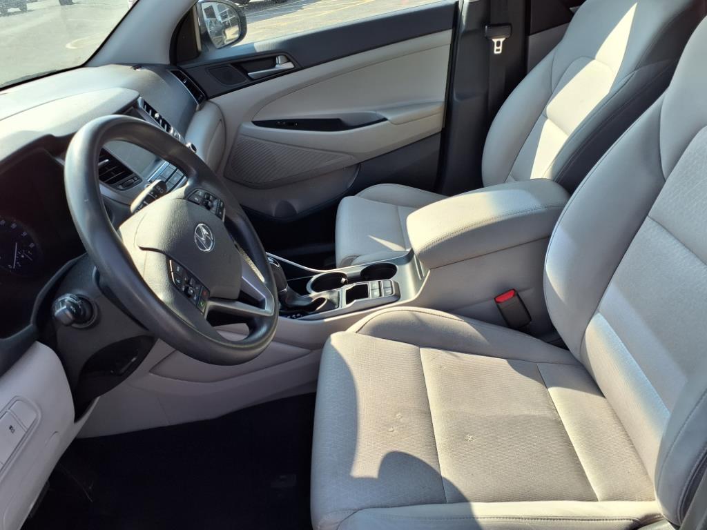 Vehicle image 18 of 20